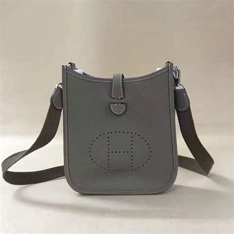 prix mini evelyne hermes|hermes evelyne 33 beton.